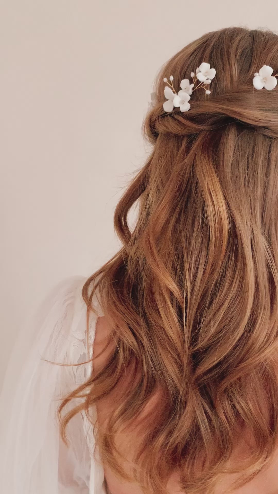 PICS A CHIGNON MARIAGE<BR>Camélia (lot de 3 pics)