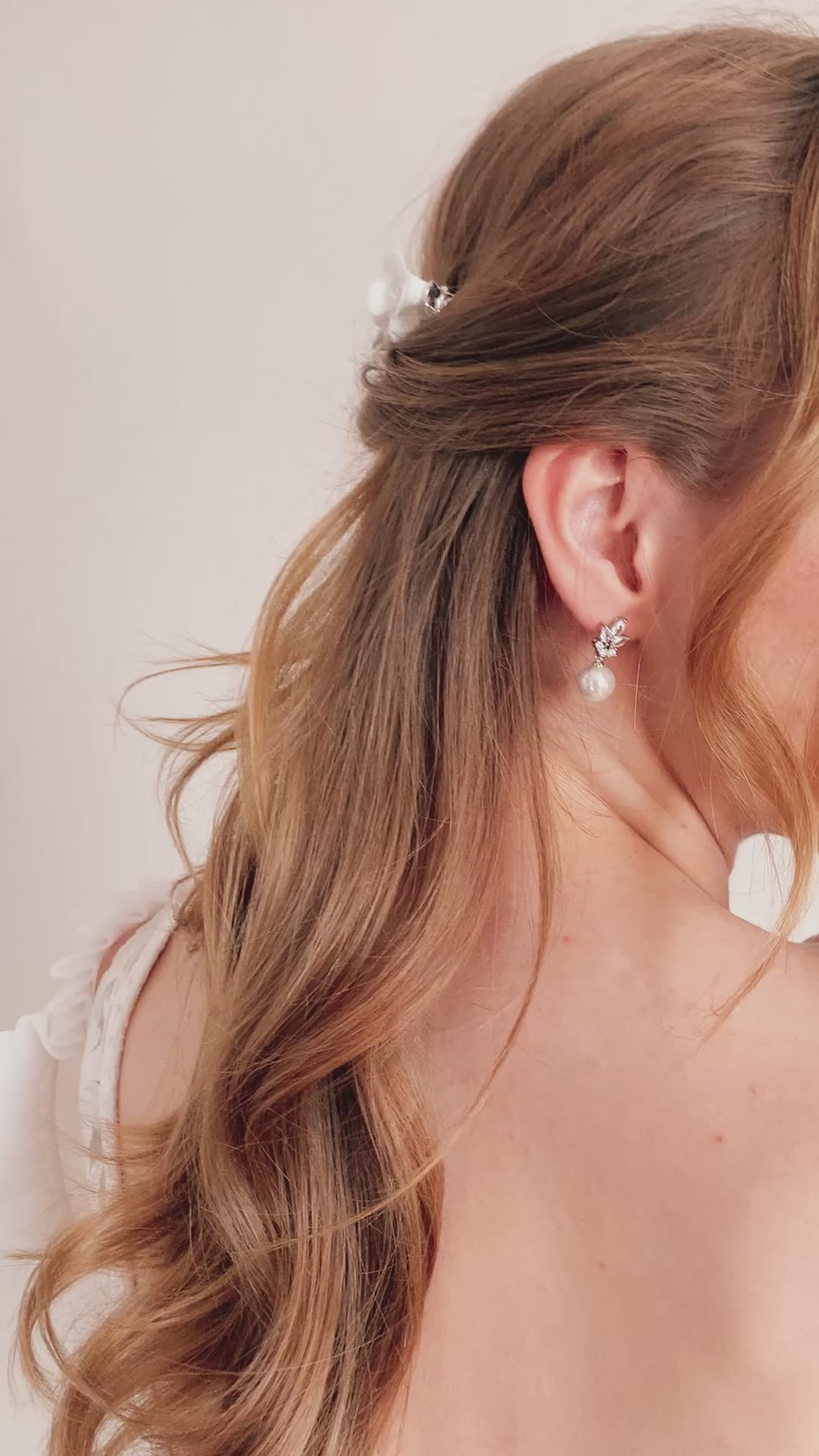 BOUCLES D'OREILLES MARIEE<BR>Camélia