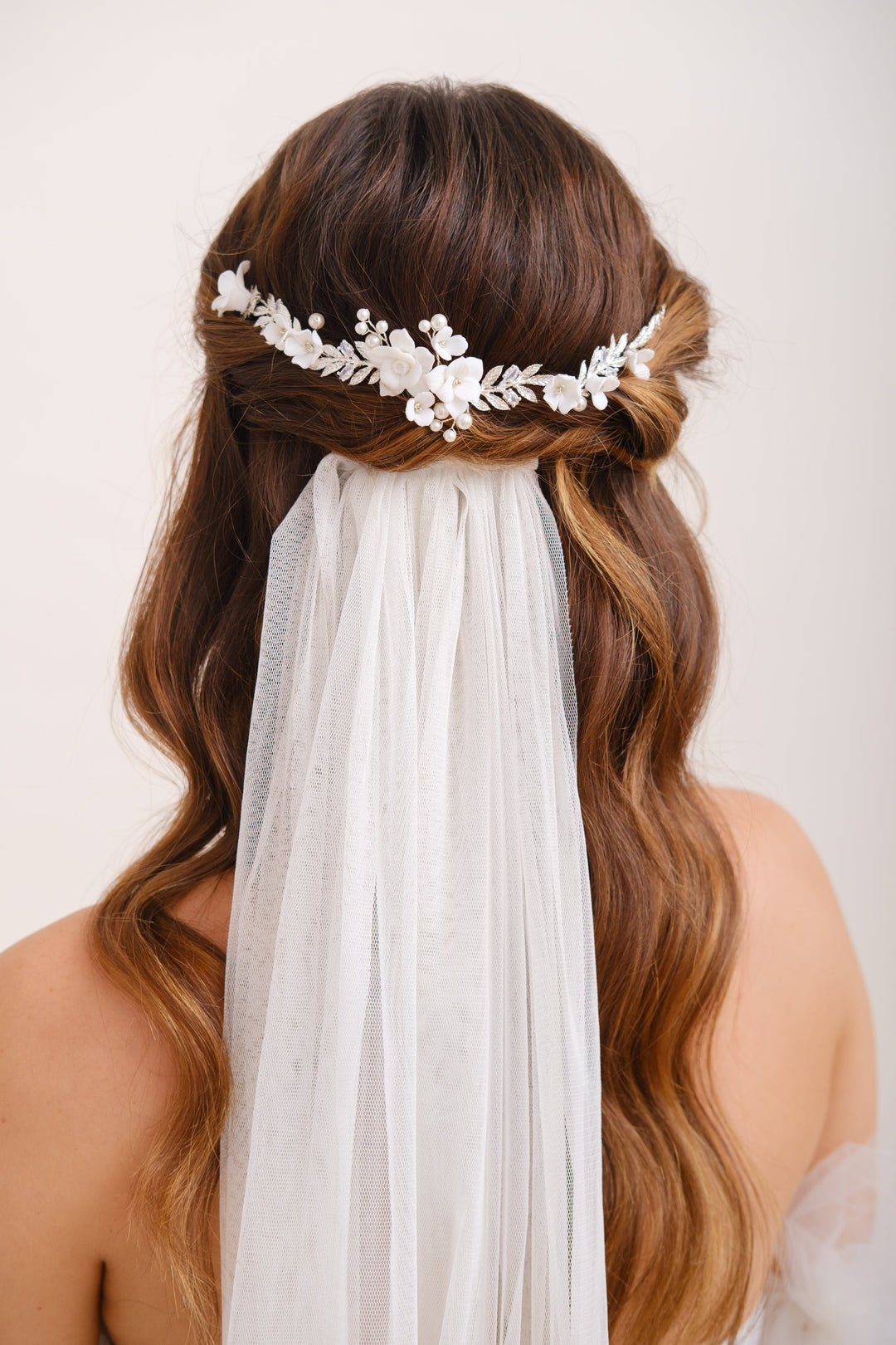 HEADBAND MARIAGE FLEURI <BR>Gabrielle