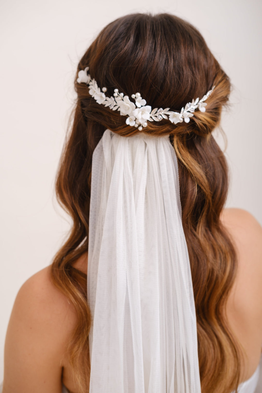 HEADBAND MARIAGE FLEURI <BR>Gabrielle