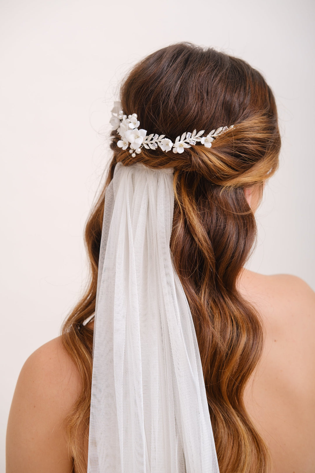 HEADBAND MARIAGE FLEURI <BR>Gabrielle